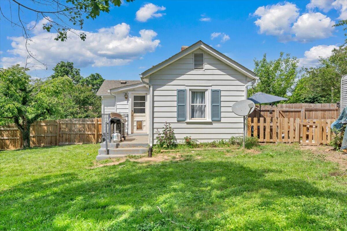 1109 Ray Road Southeast Roanoke, VA 24014 - Photo 15 of 24 21-MIB01227