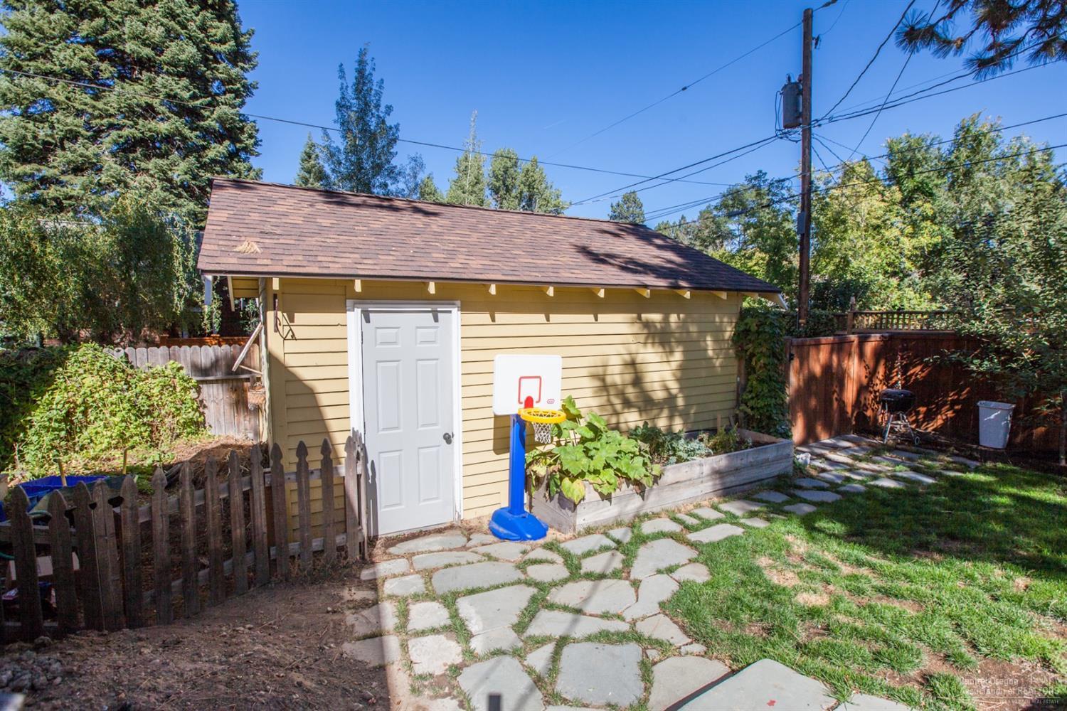 1660 Northwest Awbrey Road Bend, OR 97703 - Photo 21 of 24 Additional Photo