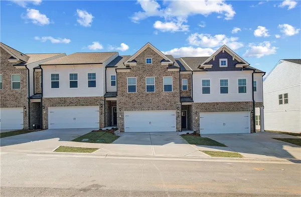 $295,415 | 847 Eagle Avenue, Riverdale, GA 30296