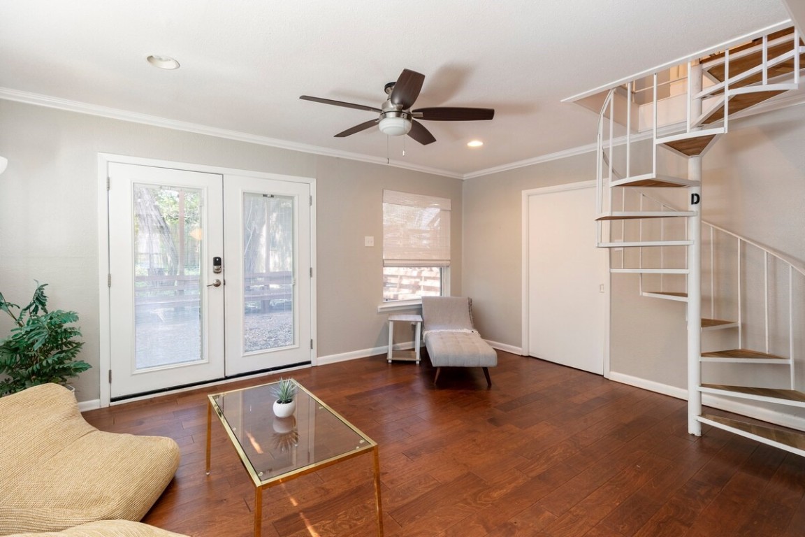 1711 Deerfield Drive Austin, TX 78741 - Photo 1 of 1 a living room with furniture