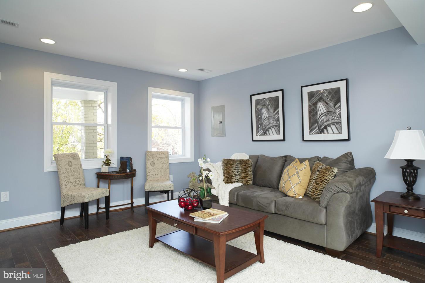 1344 Levis Street Northeast Washington, DC 20002 - Photo 4 of 24 Living Room