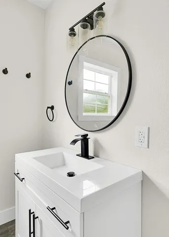 $169,999 | 200 South Narcissus Street, Kosse, TX 76653