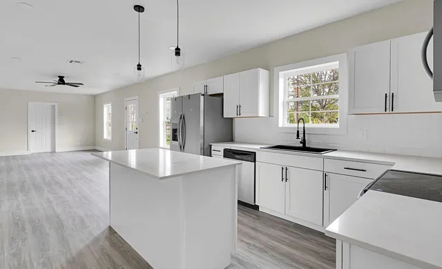 $169,999 | 200 South Narcissus Street, Kosse, TX 76653