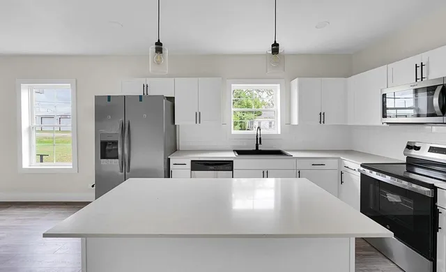 $169,999 | 200 South Narcissus Street, Kosse, TX 76653