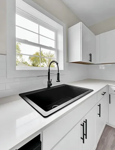 $169,999 | 200 South Narcissus Street, Kosse, TX 76653