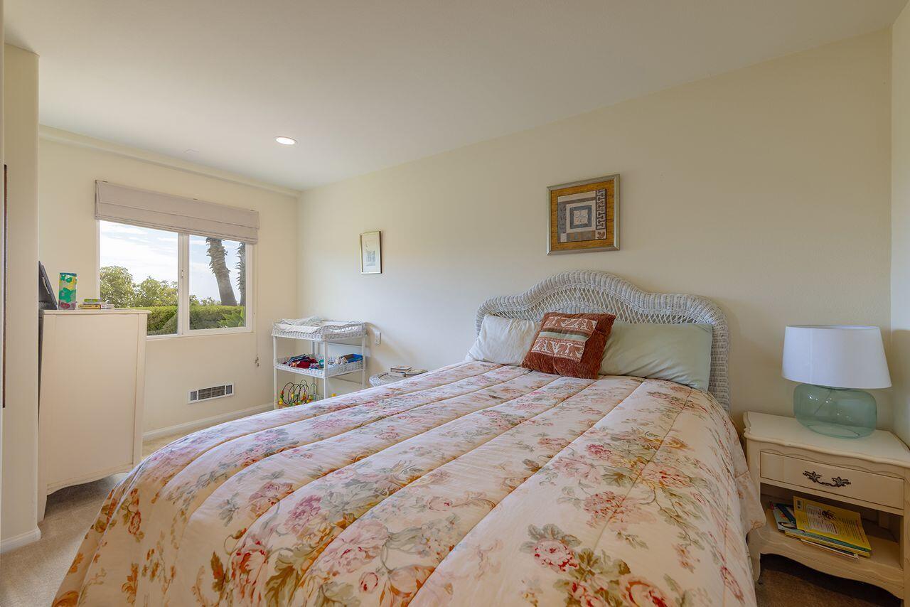 11111 Foothill Road Santa Paula, CA 93060 - Photo 26 of 34 qFdC8e3A