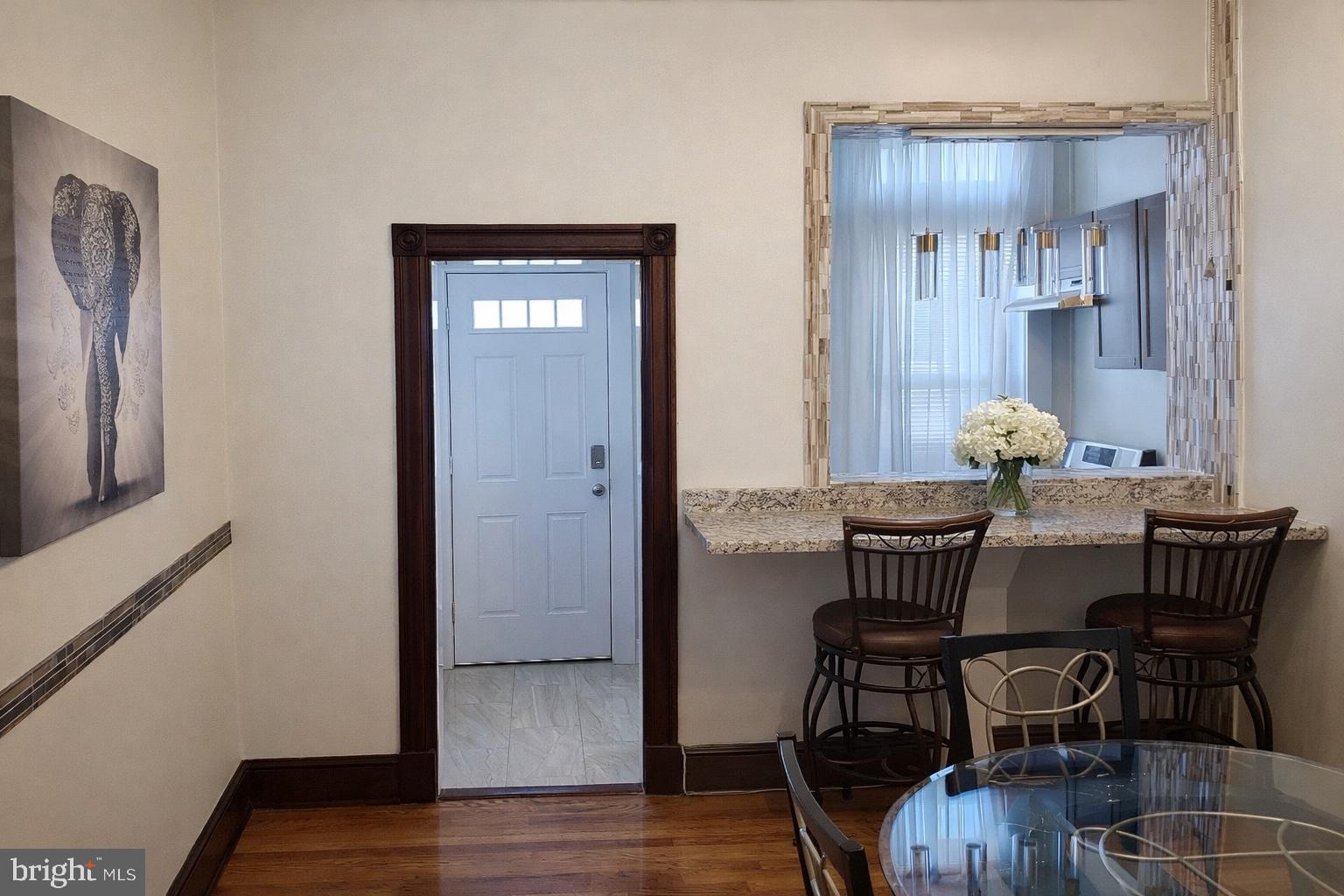 1122 Columbia Road Northwest Washington, DC 20009 - Photo 8 of 42 Main level dining room