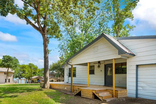 $289,000 | 2103 Wildwood Way, Tool, TX 75143