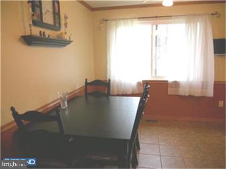 14 Greenvale Road Cherry Hill, NJ 08034 - Photo 6 of 15