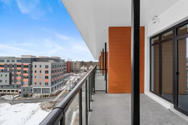 $629,000 | 125 Cambrian Way, Unit 611, Burlington, VT 05401