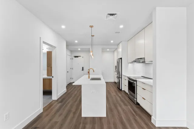 $629,000 | 125 Cambrian Way, Unit 611, Burlington, VT 05401