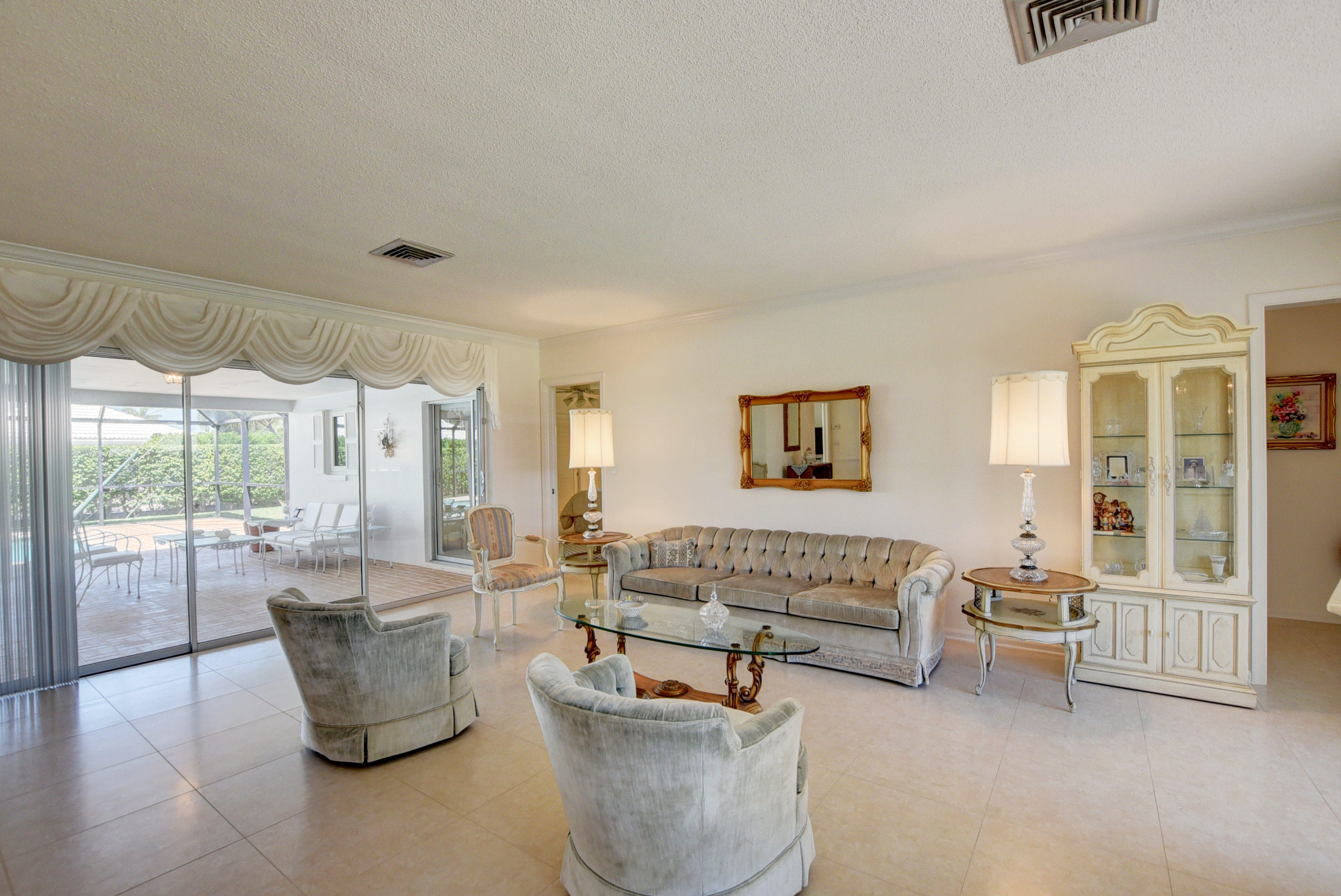 1361 Mulberry Way Boca Raton, FL 33486 - Photo 11 of 43 Living room