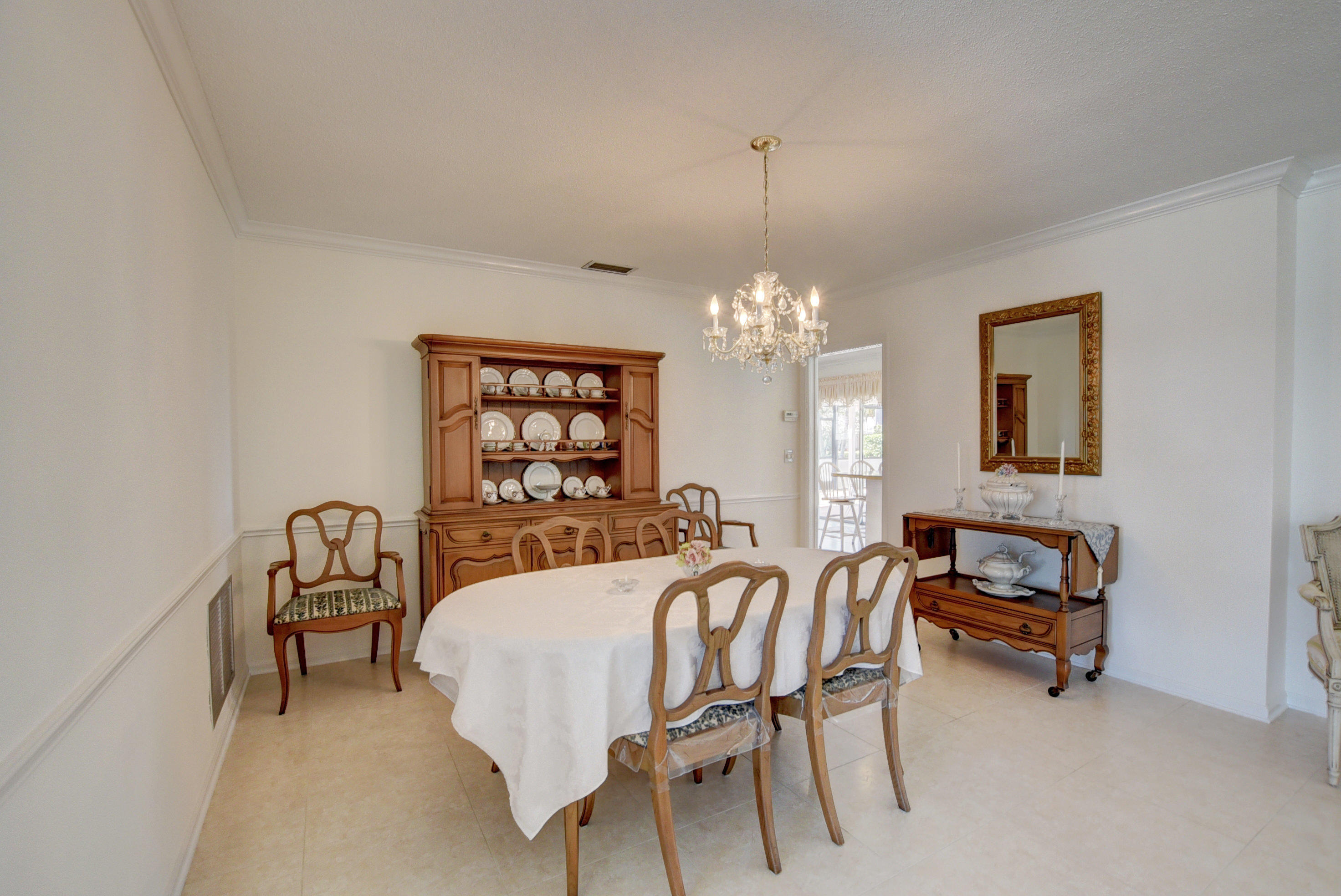1361 Mulberry Way Boca Raton, FL 33486 - Photo 16 of 43 Dining room