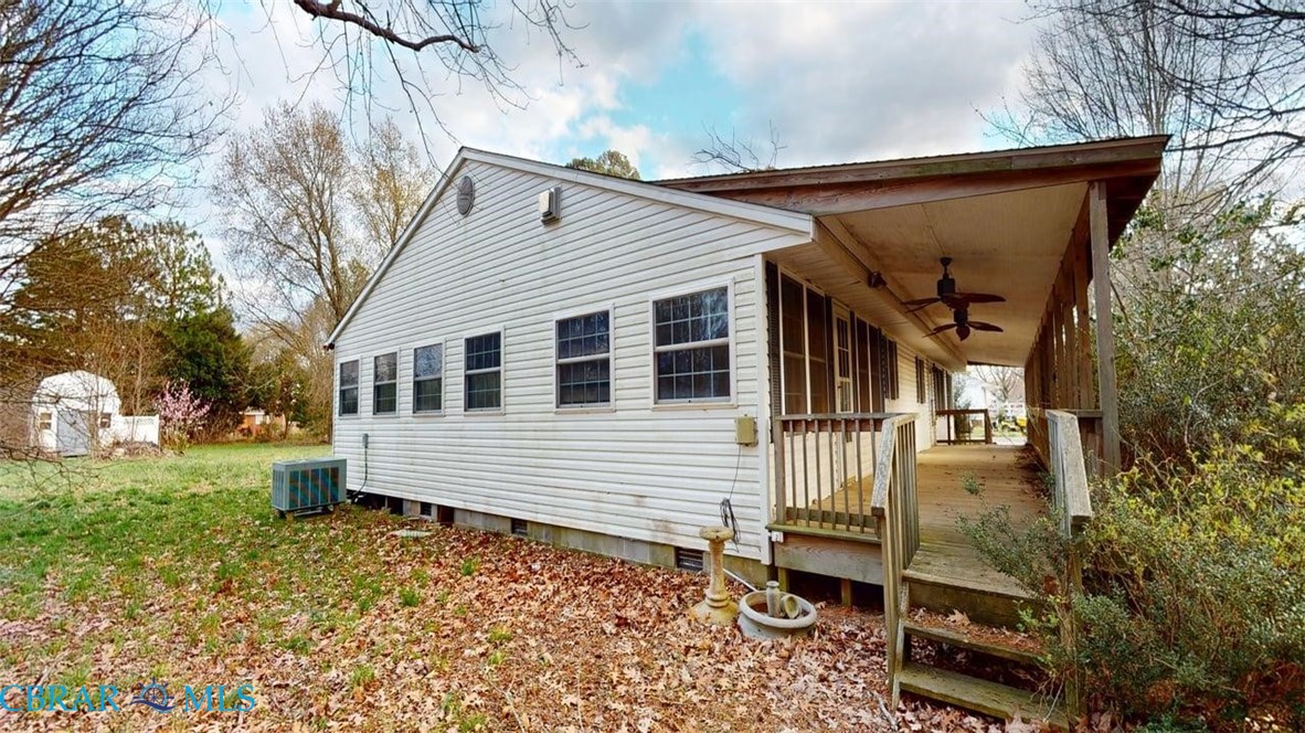1678 Fitchetts Wharf Road Moon, VA 23119 - Photo 48 of 50