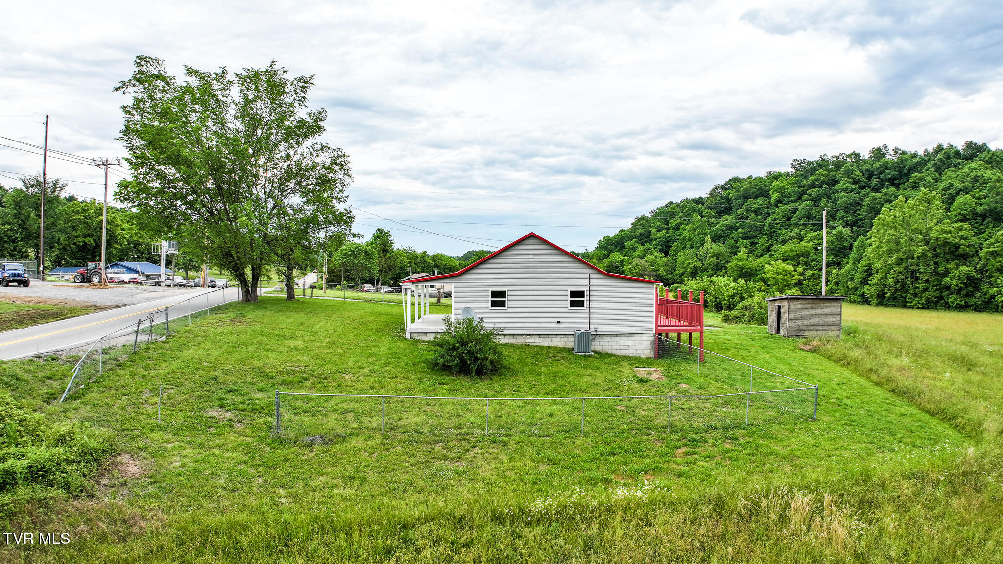 103 Vinson Hollow Road Newport, TN 37821 - Photo 7 of 41 DJI_20260521043419_0078_D
