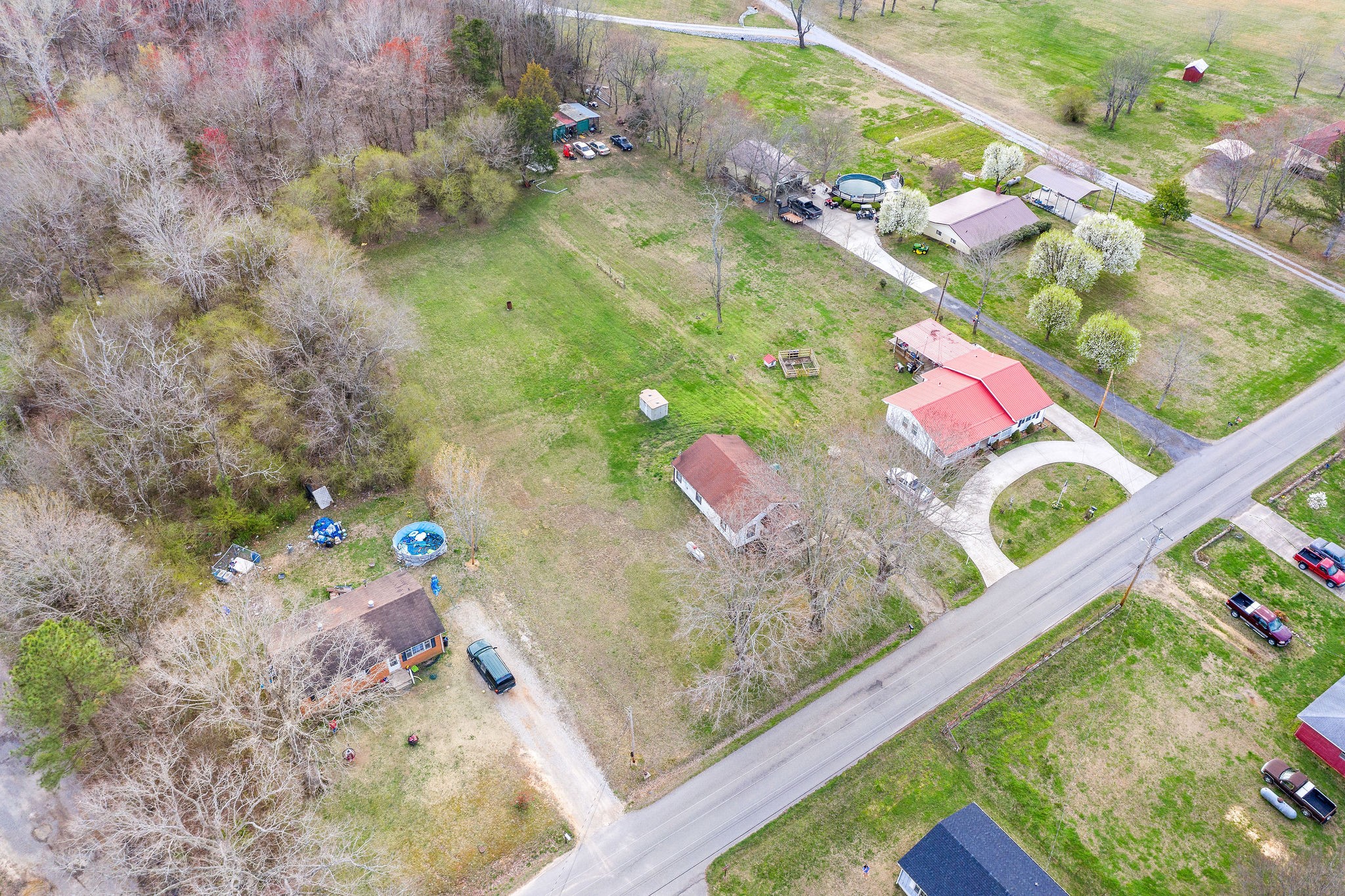 365 Old Stewart Road Tennessee Ridge, TN 37178 - Photo 3 of 14 Gallery Image 3