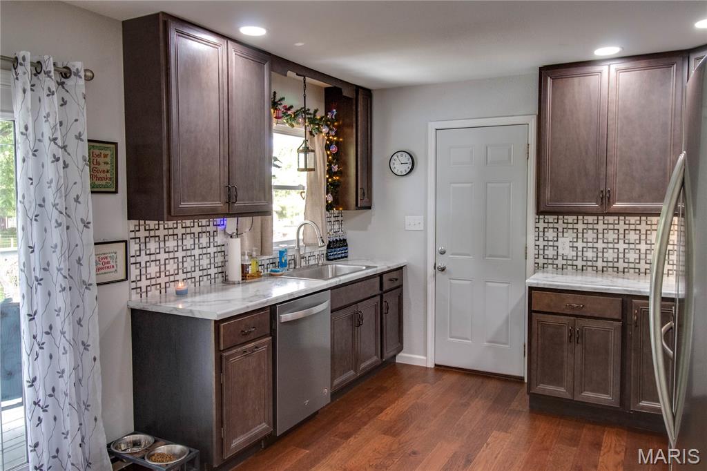 6607 Wenzel Road Alton, IL 62002 - Photo 8 of 25