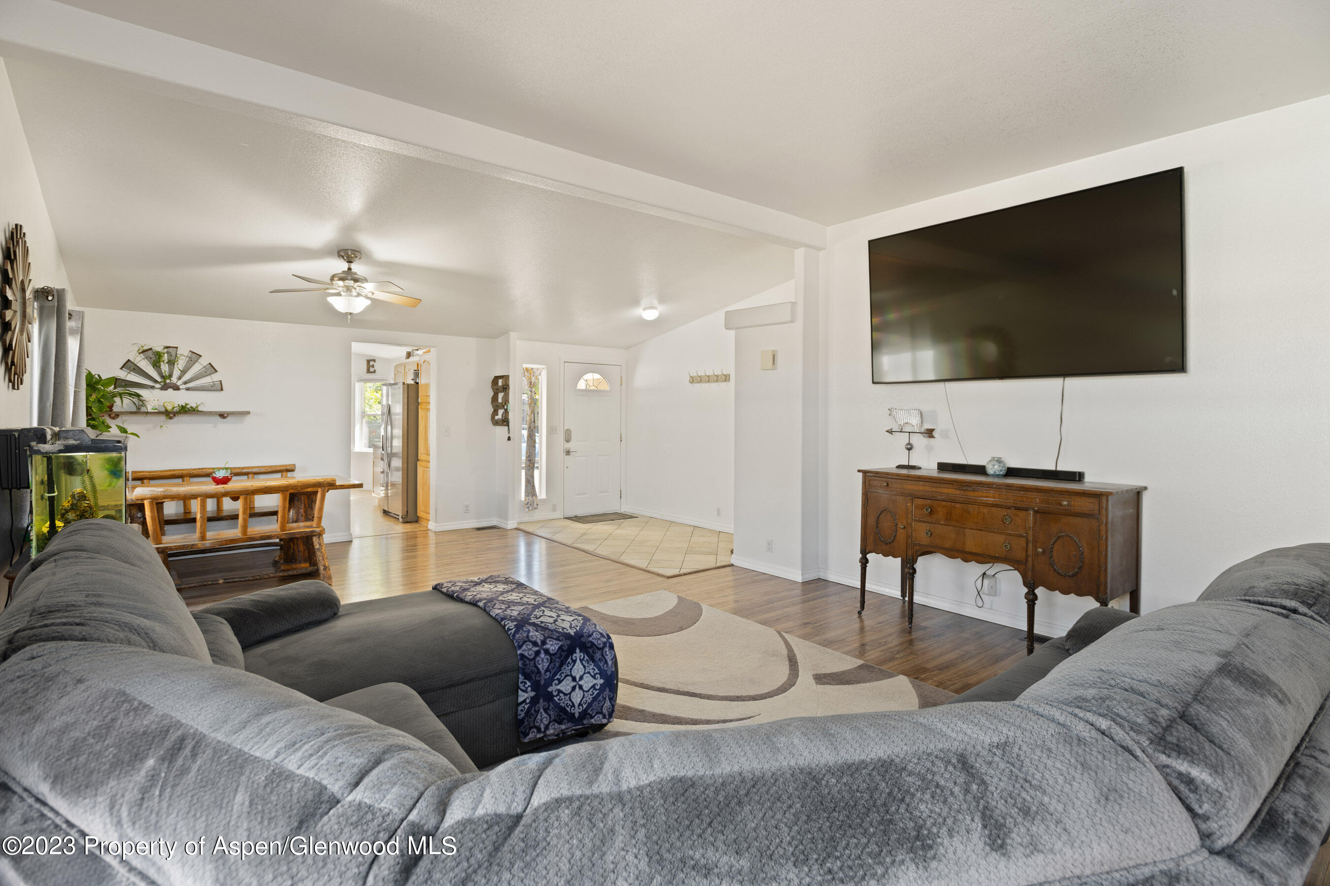 651 Evergreen Road Silt, CO 81652 - Photo 6 of 23 Main floor living