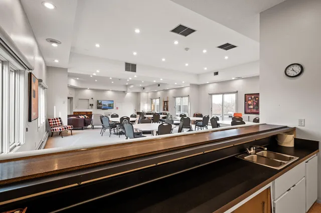 $199,977 | 3412 Oak Ridge Road, Unit 309, Minnetonka, MN 55305