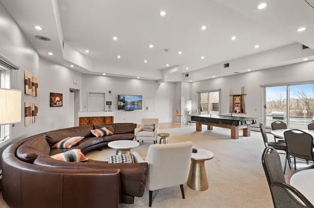 $199,977 | 3412 Oak Ridge Road, Unit 309, Minnetonka, MN 55305