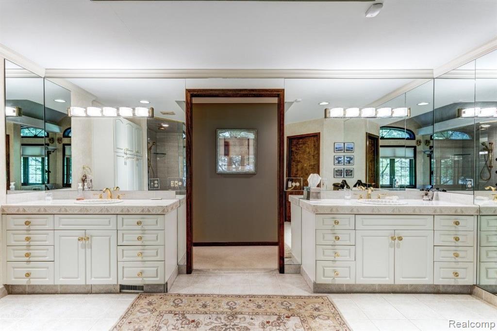 28265 West 14 Mile Road Farmington Hills, MI 48334 - Photo 55 of 69
