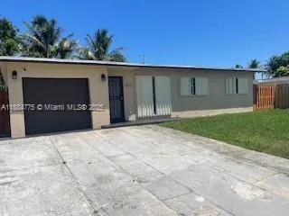 $1,225 | 1012 South 12th Street, Lantana, FL 33462