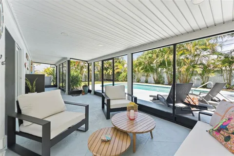 $714,999 | 2701 67th Way North, St. Petersburg, FL 33710