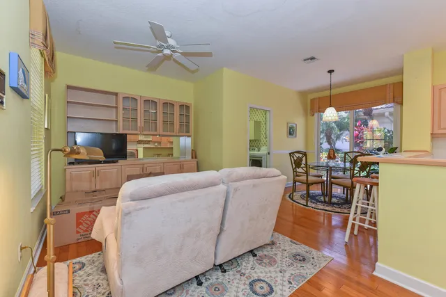 $4,500 | 3510 Southeast Cambridge Drive, Stuart, FL 34997