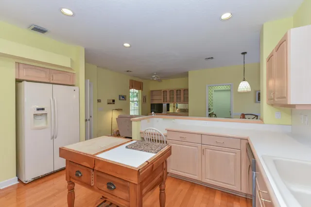 $4,500 | 3510 Southeast Cambridge Drive, Stuart, FL 34997