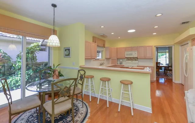 $4,500 | 3510 Southeast Cambridge Drive, Stuart, FL 34997