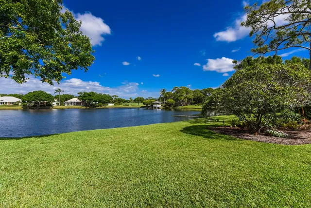 $4,500 | 3510 Southeast Cambridge Drive, Stuart, FL 34997