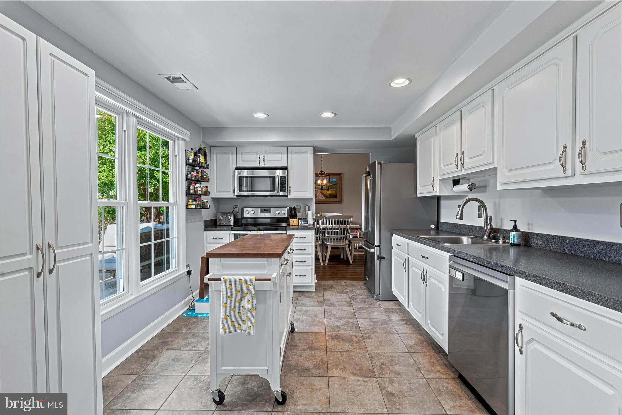 12728 Builders Road Herndon, VA 20170 - Photo 9 of 33