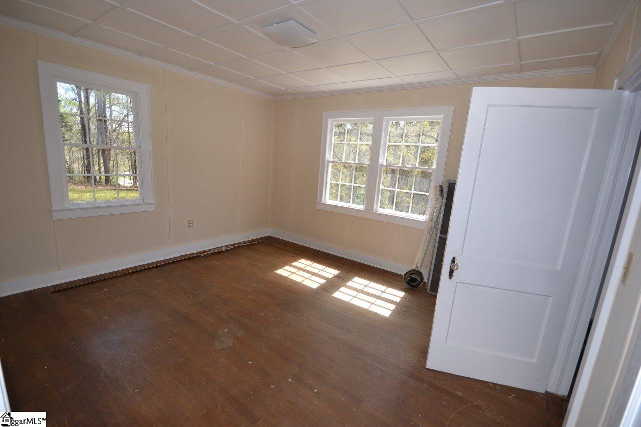 150 Willard Road Clinton, SC 29325 - Photo 3 of 12 Gallery Image 3