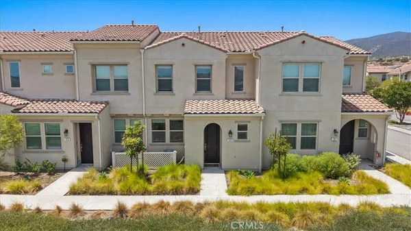 $590,000 | 4105 Cameron Way, Unit 103, Corona, CA 92883