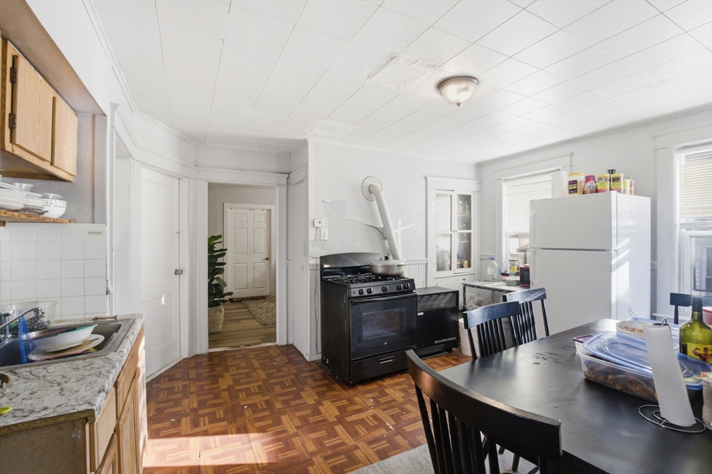 74 Esther Street Worcester, MA 01607 - Photo 11 of 18