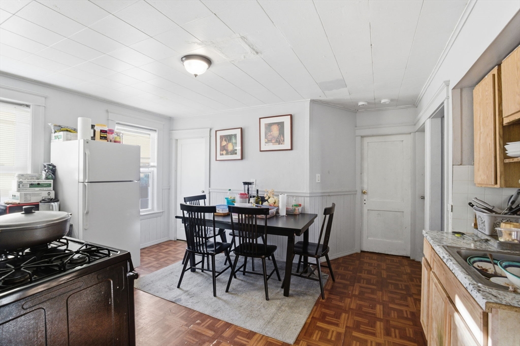 74 Esther Street Worcester, MA 01607 - Photo 10 of 18