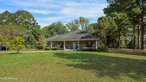 $299,900 | 284 Meadow Circle, Opelousas, LA 70570