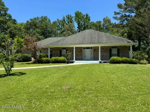 $299,900 | 284 Meadow Circle, Opelousas, LA 70570
