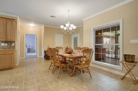 $299,900 | 284 Meadow Circle, Opelousas, LA 70570