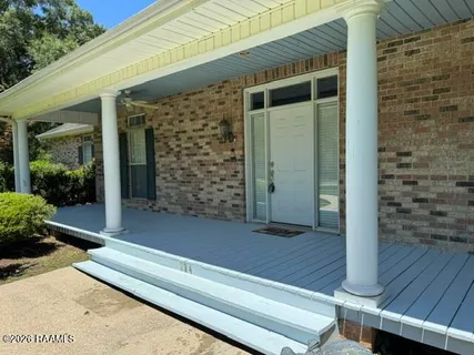 $299,900 | 284 Meadow Circle, Opelousas, LA 70570