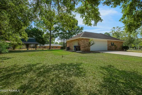 $299,900 | 284 Meadow Circle, Opelousas, LA 70570
