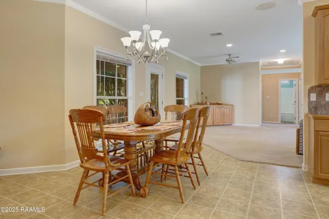 $299,900 | 284 Meadow Circle, Opelousas, LA 70570
