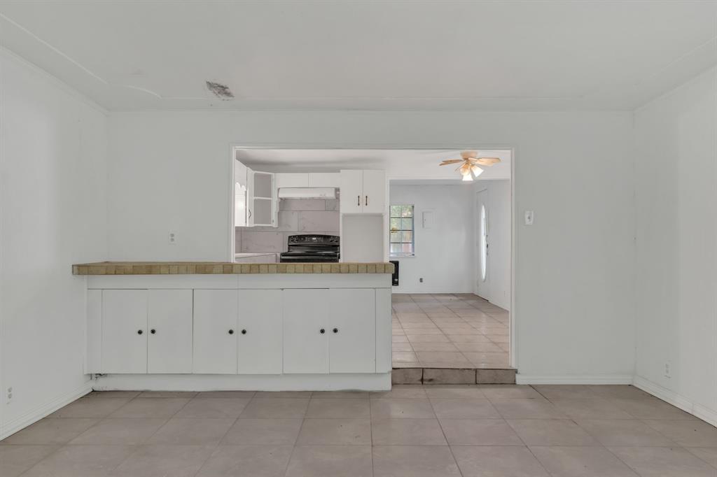 84 Natchez Road Pottsboro, TX 75076 - Photo 11 of 37 a view of a kitchen