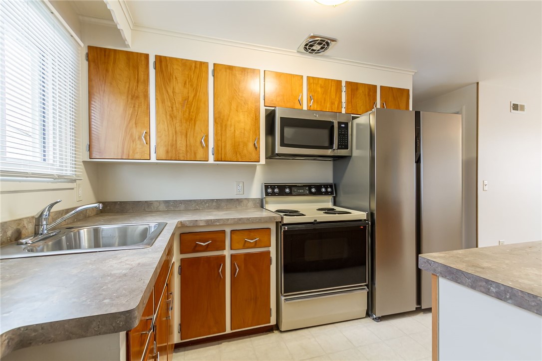 239 Woodside Place Irondequoit, NY 14609 - Photo 7 of 24