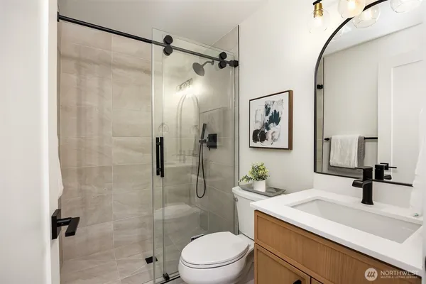 $999,990 | 14205 77th Avenue Northeast, Kirkland, WA 98034