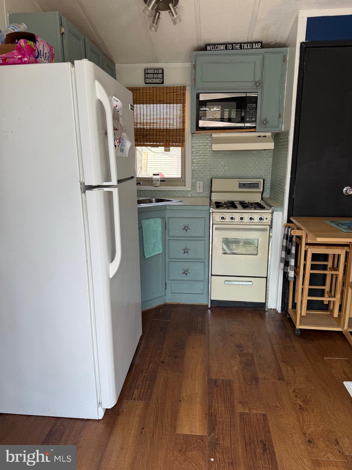 515 Corsons Tavern Road, Unit K5 Ocean View, NJ 08230 - Photo 3 of 13 kitchen