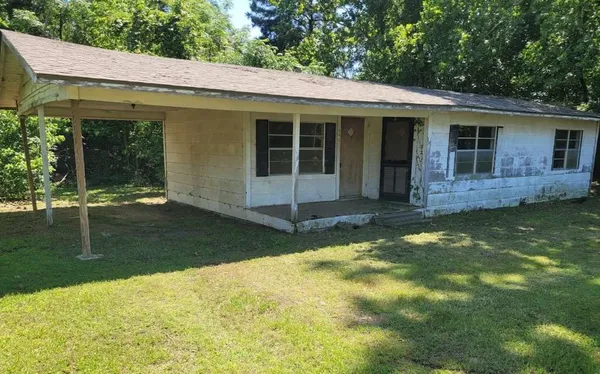 $63,049 | 343 Northwest Martin Luther King Drive, De Kalb, TX 75559
