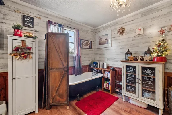 $350,000 | 856 Southeast County Road 3048, Corsicana, TX 75109