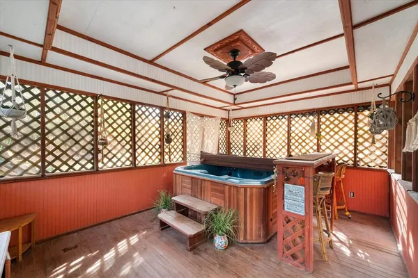 $350,000 | 856 Southeast County Road 3048, Corsicana, TX 75109