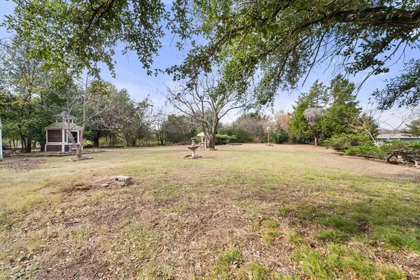 $350,000 | 856 Southeast County Road 3048, Corsicana, TX 75109